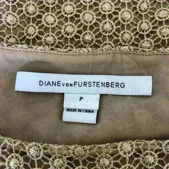Diane von Furstenberg Brylee Gold Metallic Lace Top Size S - Picture 6 of 9